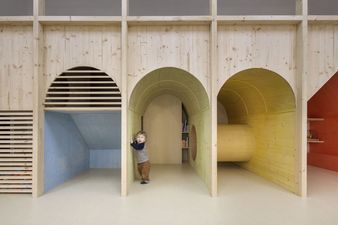 Diseño y construcción de una ludoteca en Travessera de Gràcia (Gràcia