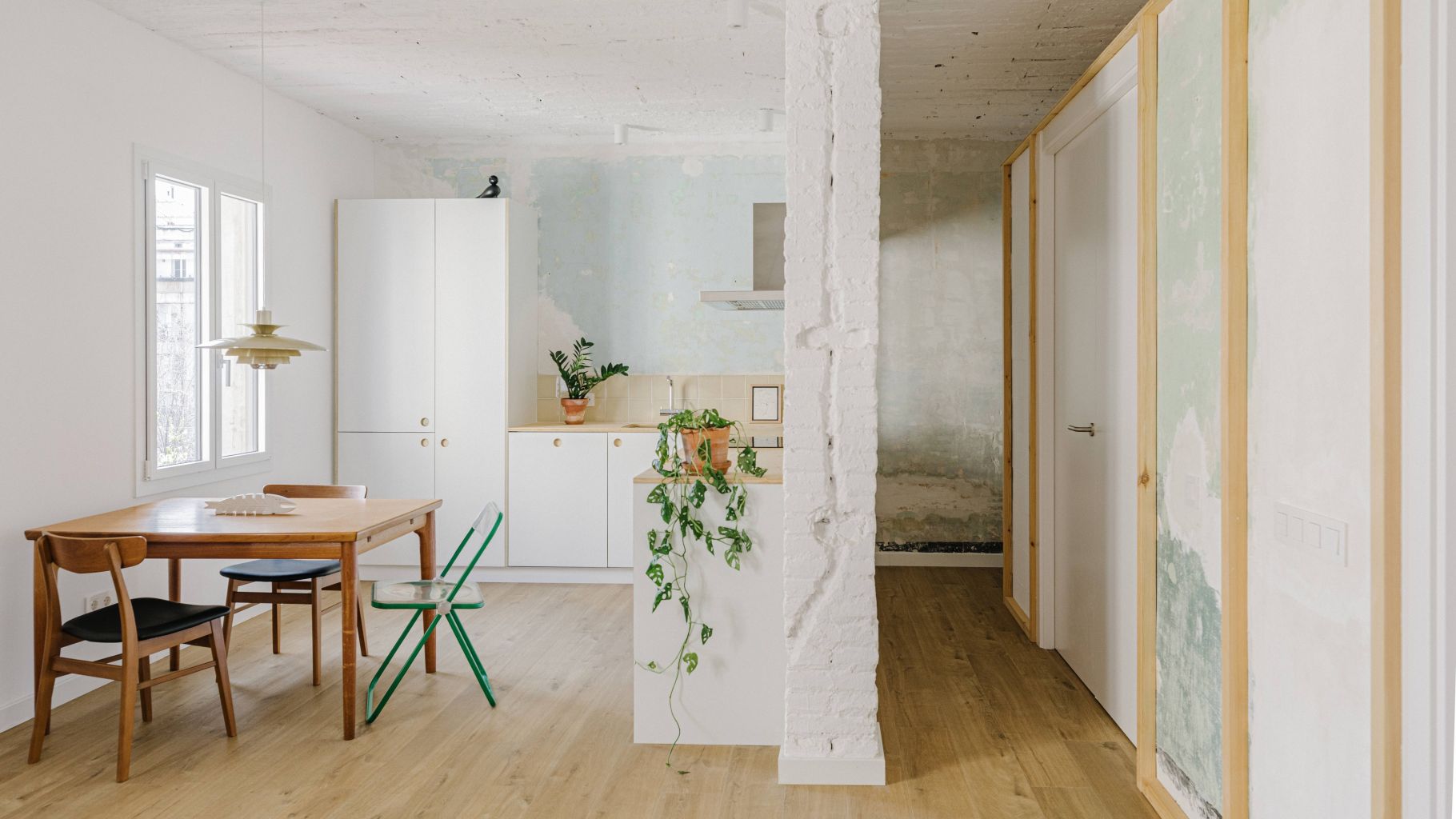 FULL RENOVATION OF A FLAT IN EIXAMPLE